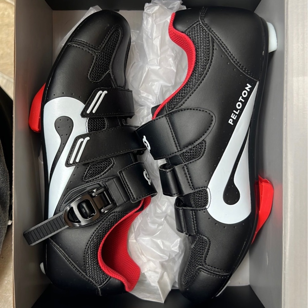 New in box peloton bike shoes
